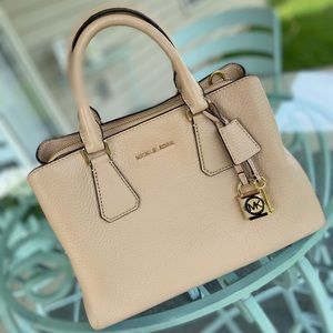 Michael Kors beige purse